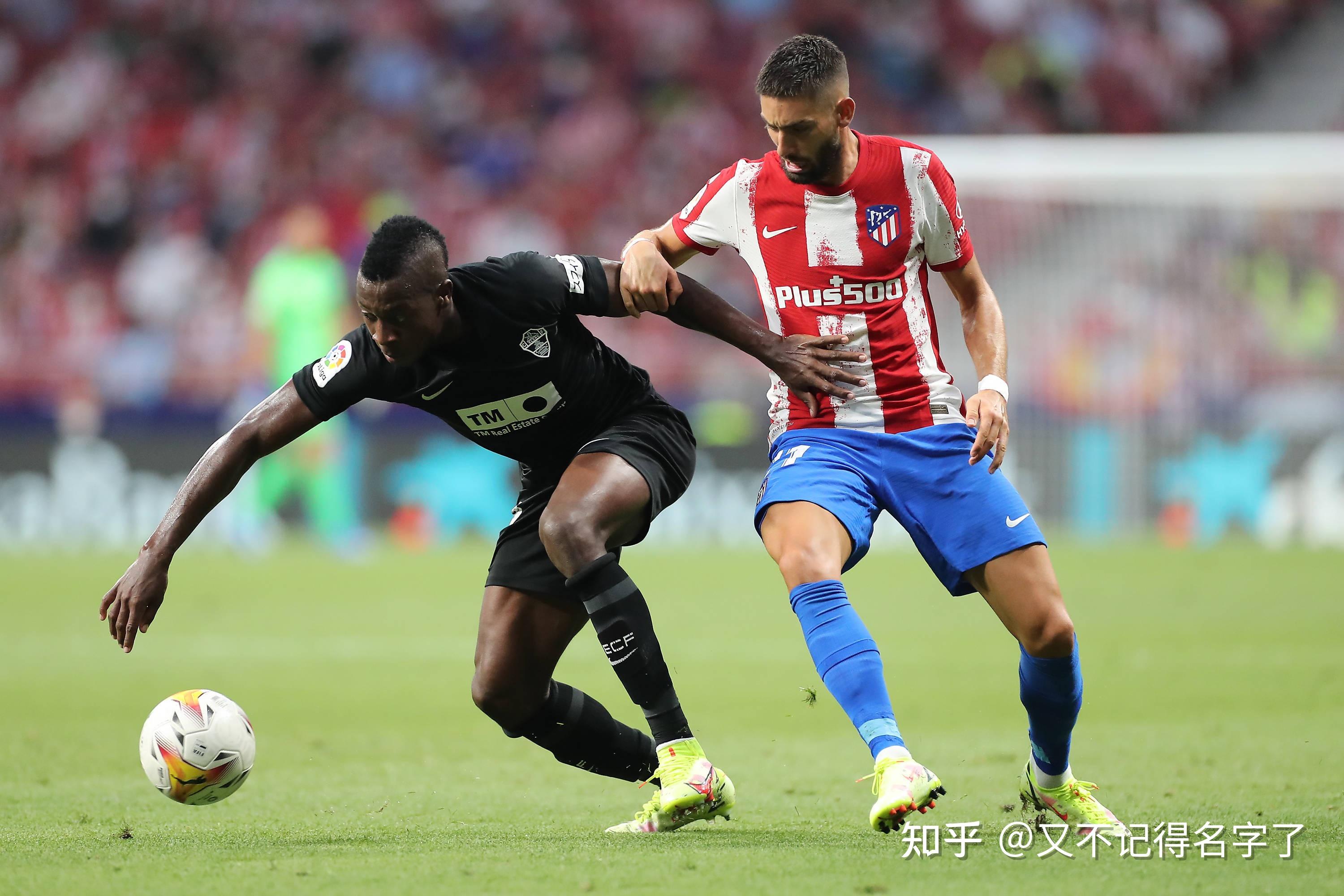 罗萨达在比赛中打出了精彩的战术配合