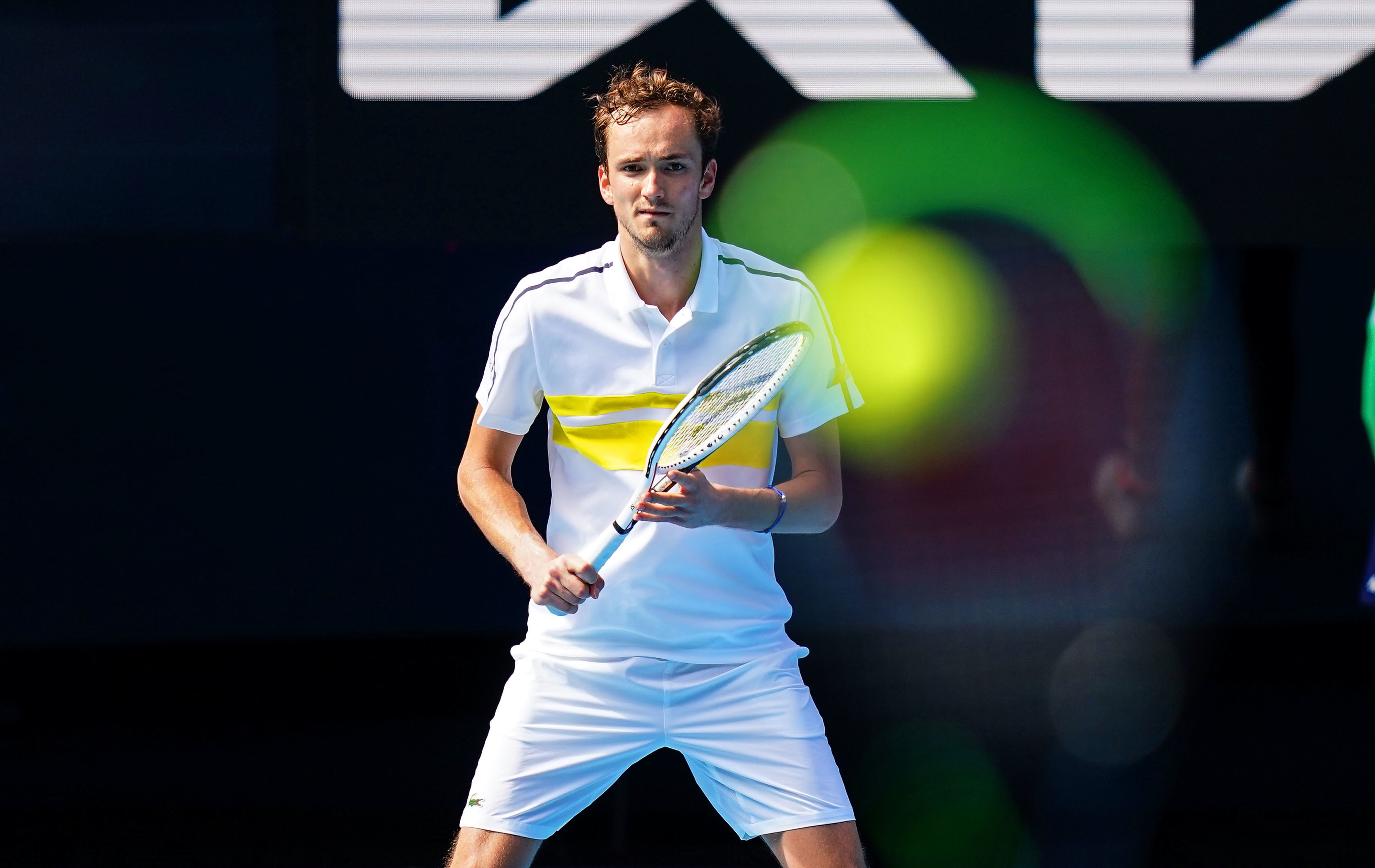 美国网球队险胜世界网球队,梅德韦杰夫高光表现的简单介绍 美国网球队险胜世界网球队,梅德韦杰夫高光表现的简单介绍