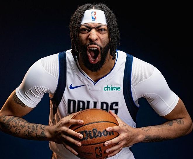 雷霆爆冷独行侠,布拉德利打破历史纪录的简单介绍 雷霆爆冷独行侠,布拉德利打破历史纪录的简单介绍