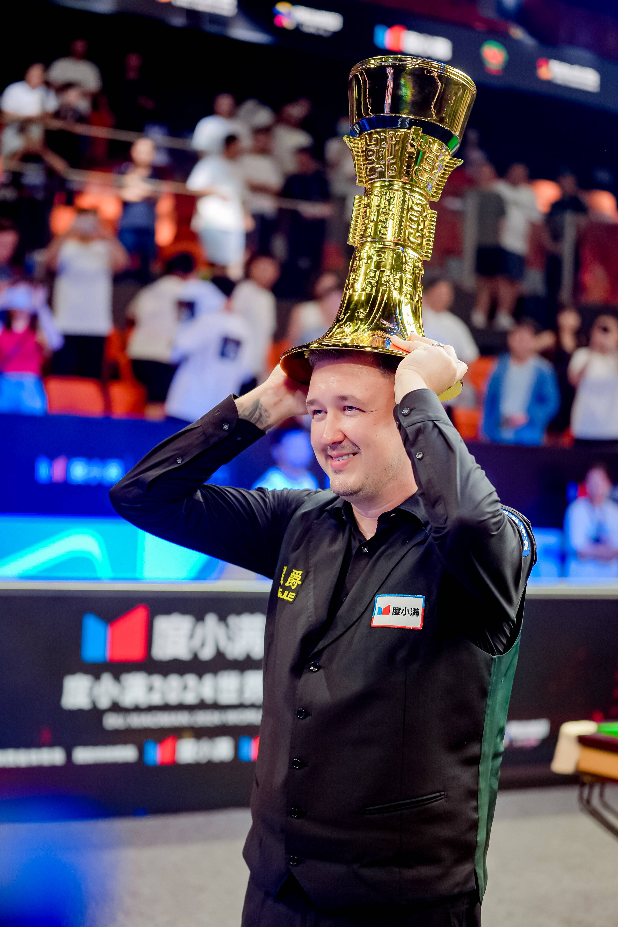 包含斯洛伐克球队勇夺国际赛场胜利，风头无两的词条