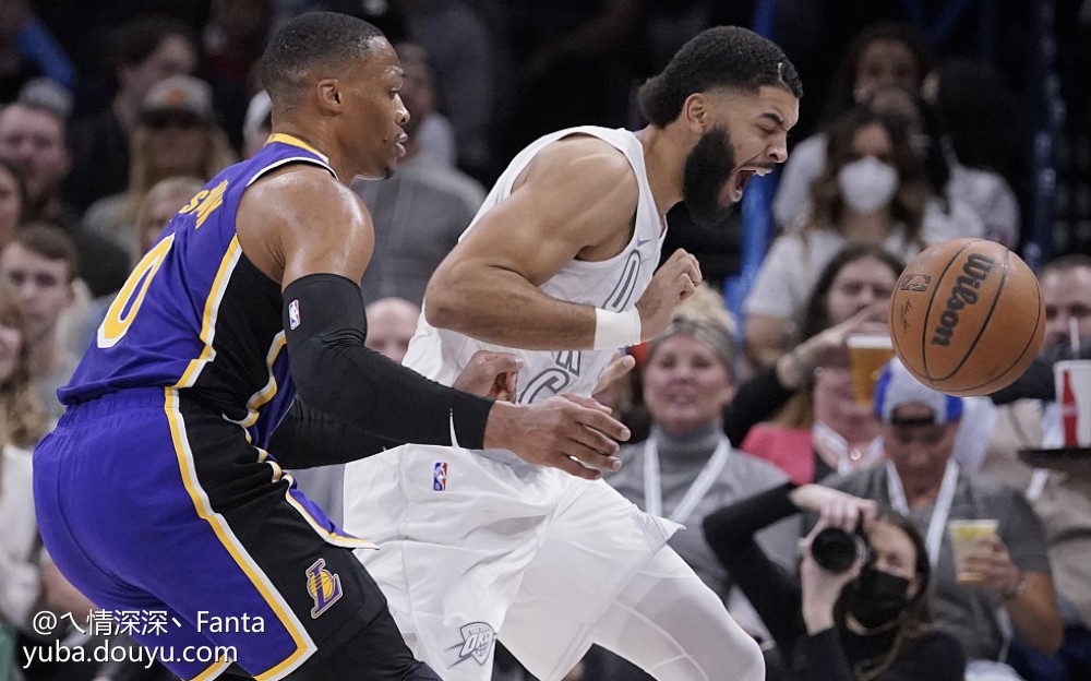 尼日利亚男篮碾压湖人,费沃斯制霸全场 尼日利亚男篮碾压湖人,费沃斯制霸全场