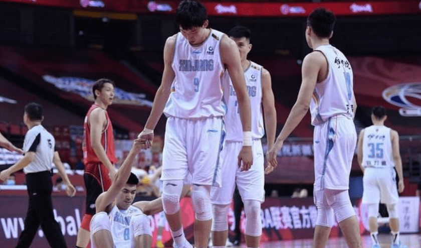 名帅对战精彩纷呈，粉丝拭目相看的简单介绍