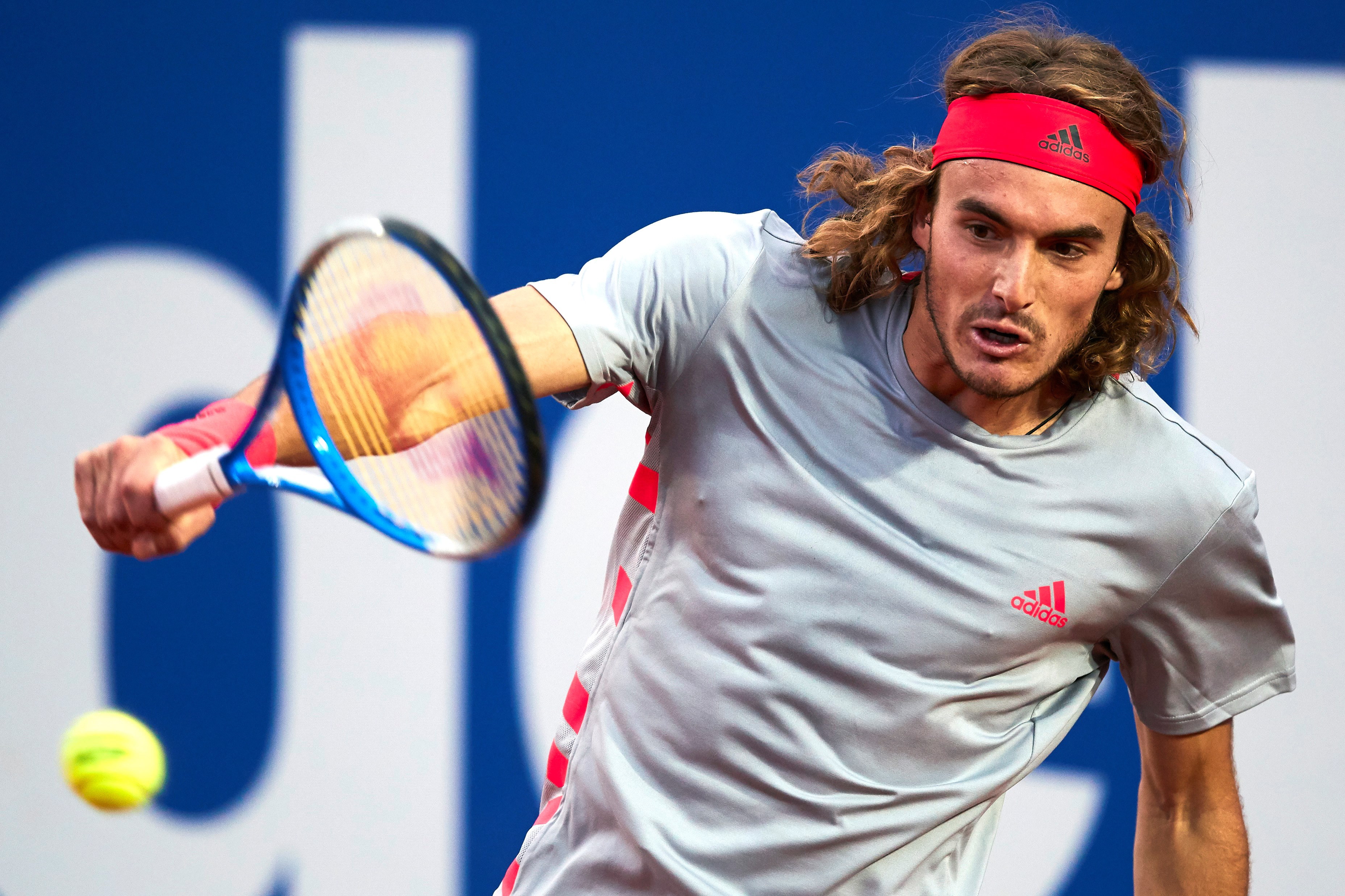 包含日本网球队逆转西班牙网球队，西西帕斯送出助攻的词条