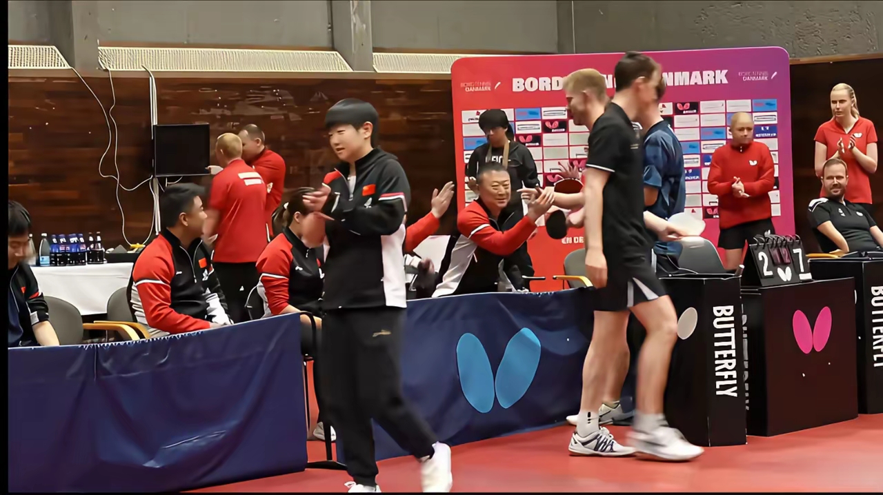 包含丹麦羽毛球队翻盘法国羽毛球队，马琳一己之力扛起全队的词条