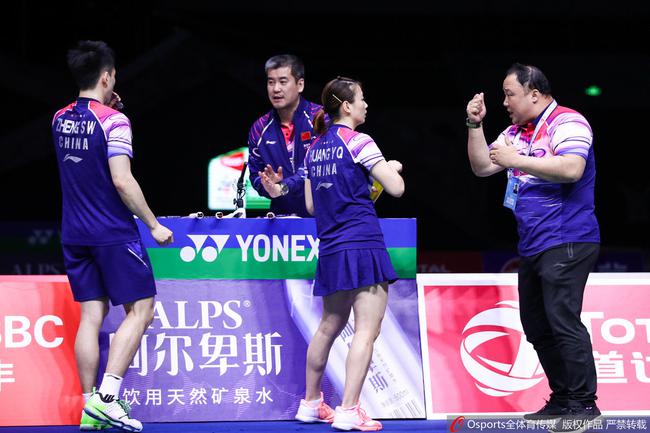 丹麦队鏖战印度队，郑思维带队取胜