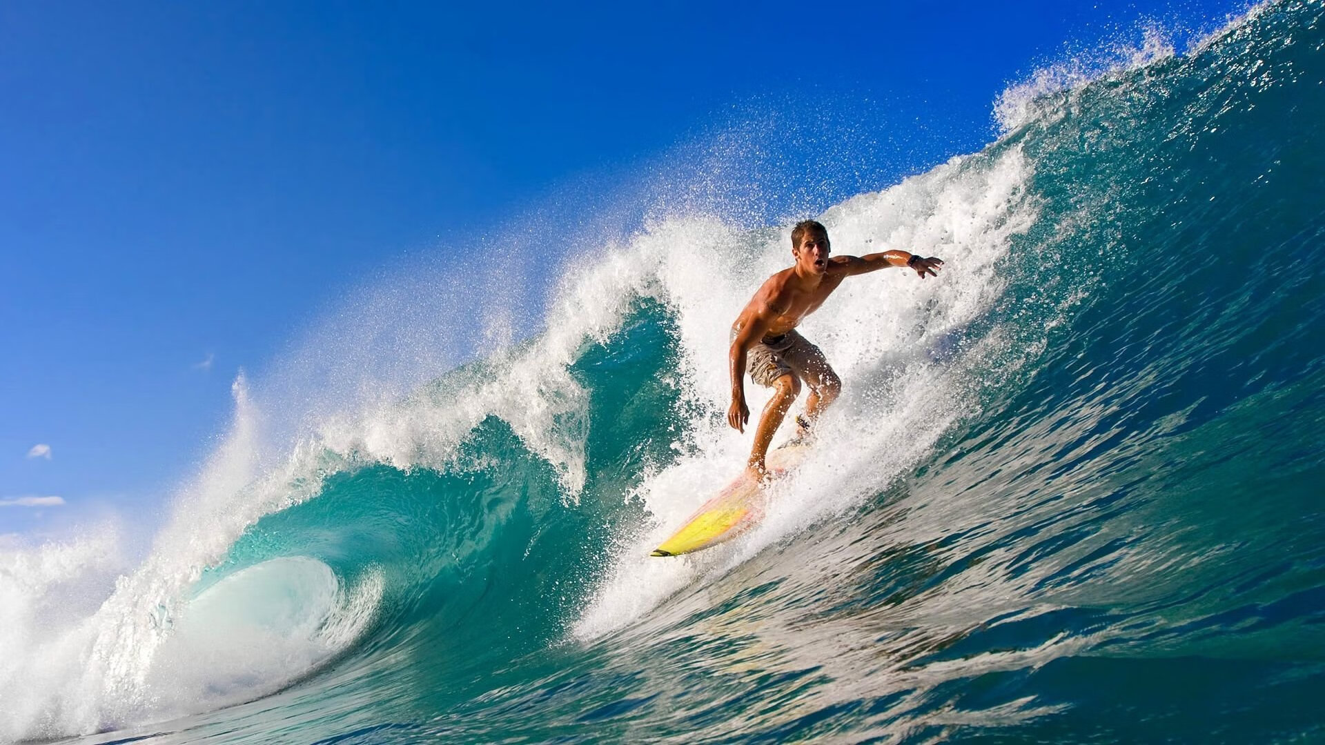 哈兰德爆发与厄瓜多尔粉碎皇家社会，足球世界的双重震撼