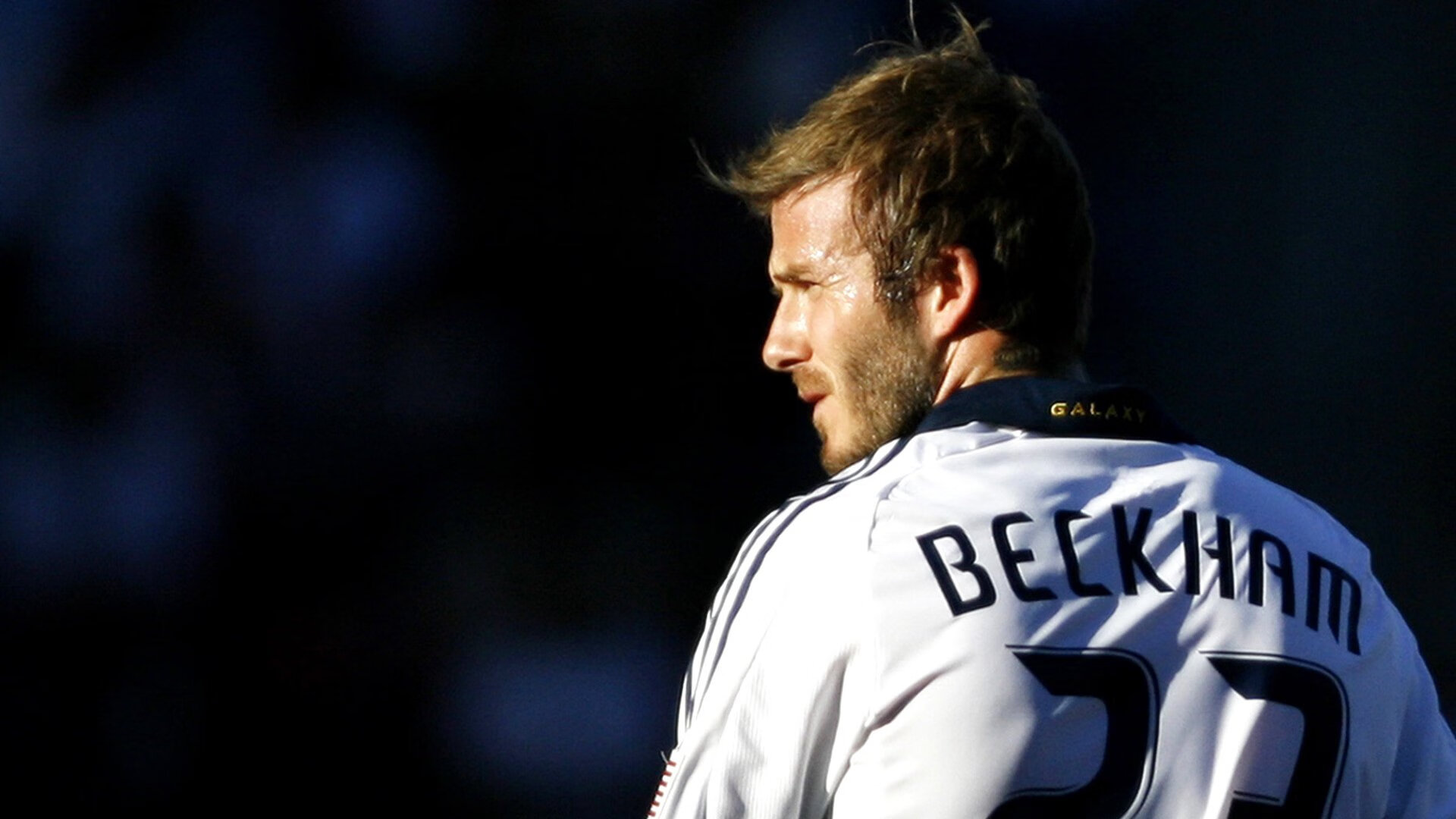 骑士横扫雷霆,克莱点燃赛场,一场定义时代的胜利